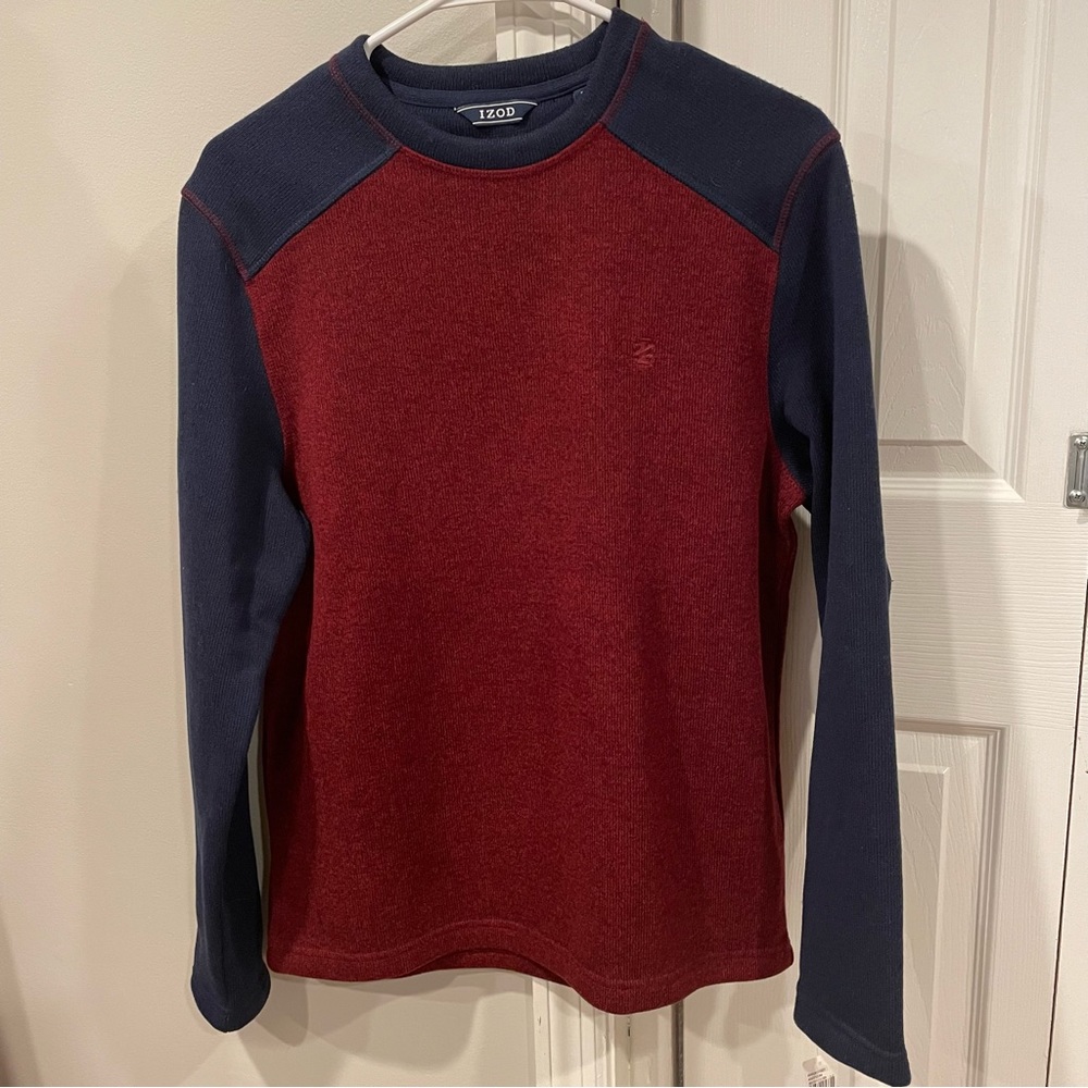 Izod  Port Royal navy and burgundy fleece back top size S.